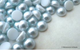 Preciosa Non-Hotfix Pearl Cabochon Light Blue 5mm